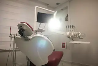 Ankara’da Yabancı Dilde Diş Kliniği Randevusu İçin Hangi Bilgiler Hazırlanmalı?